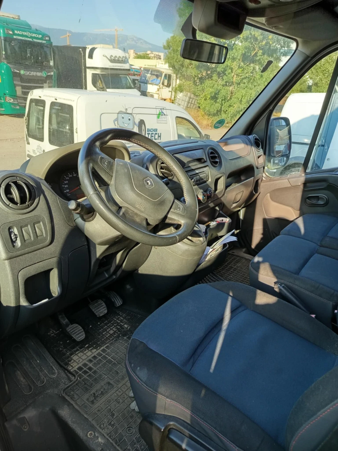 Renault Master 2299 - изображение 8