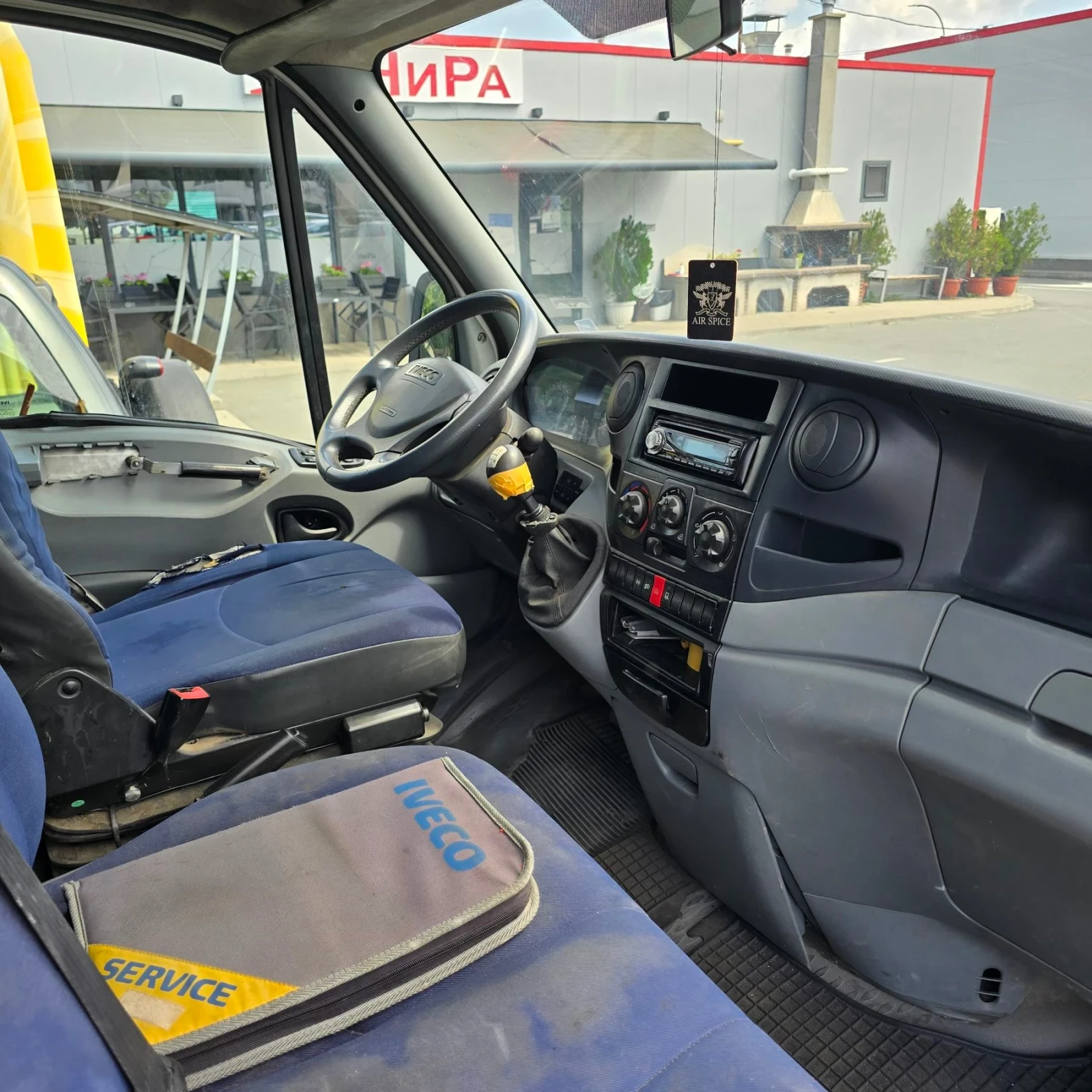 Iveco Daily 35c15, снимка 14 - Камиони - 55356616