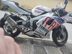 Yamaha YZF-R1, снимка 1