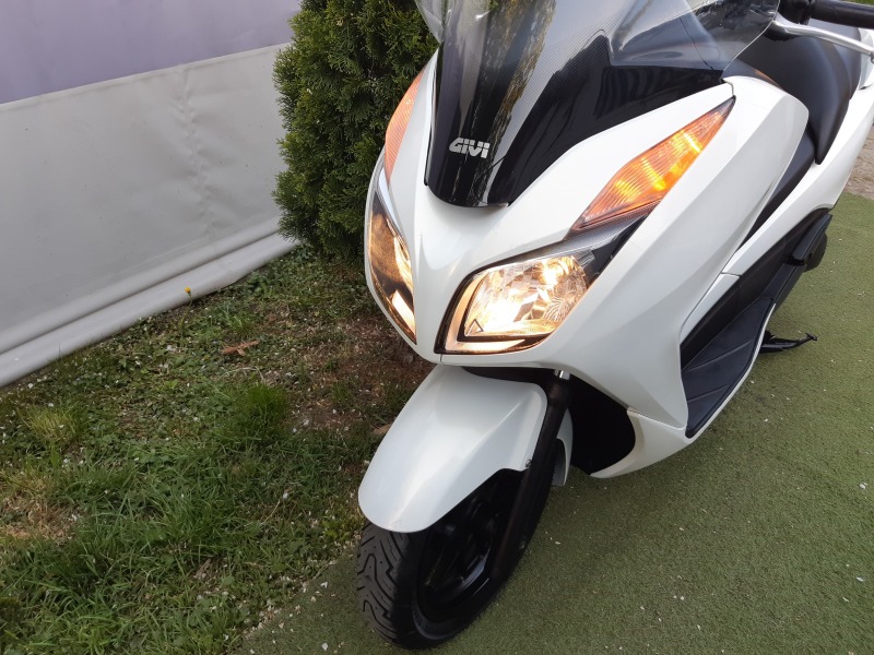 Honda Forza 300i ABS , снимка 9 - Мотоциклети и мототехника - 46317392