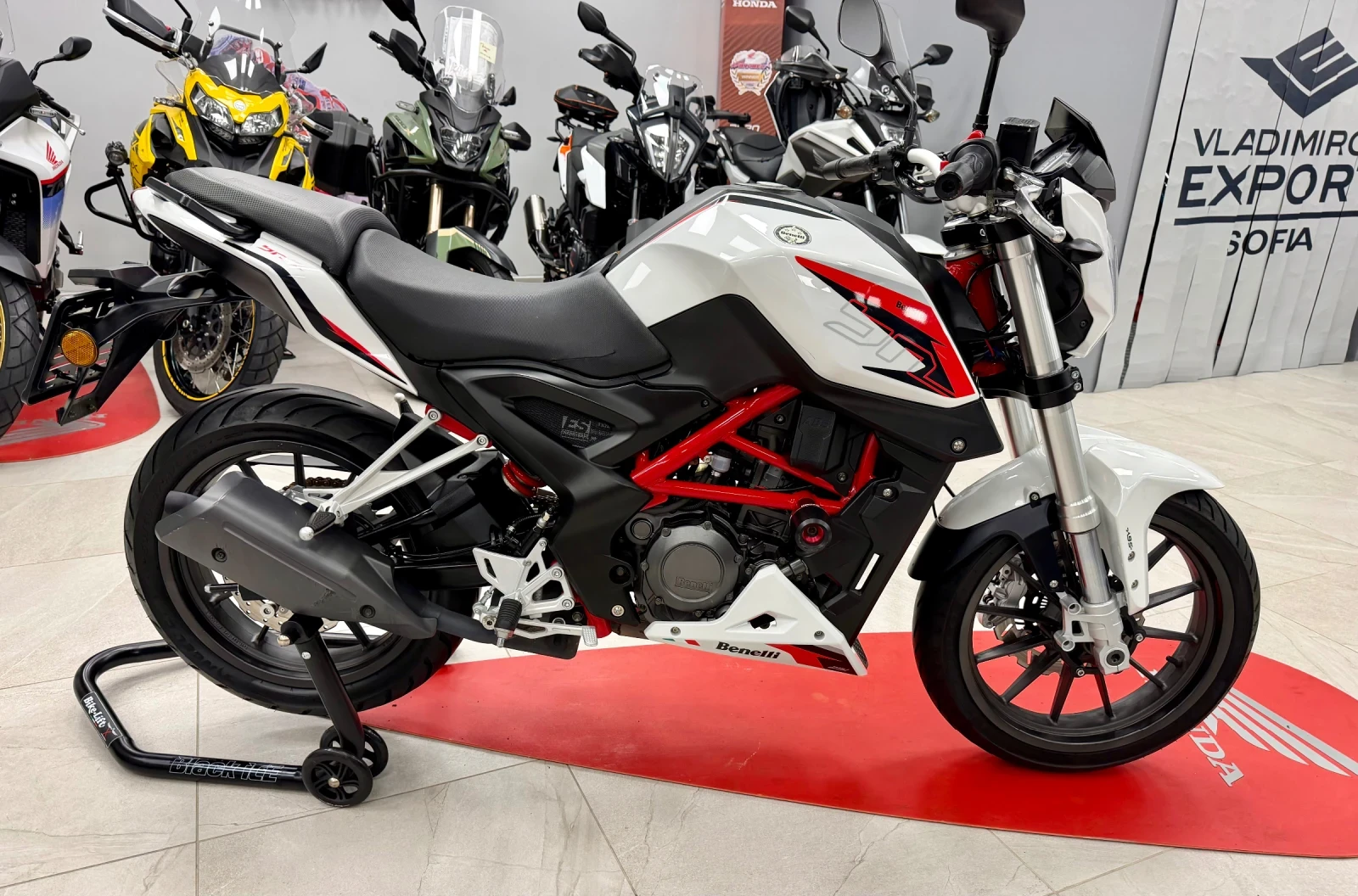 Benelli 250 BN 251 2018, снимка 3 - Мотоциклети и мототехника - 54731950