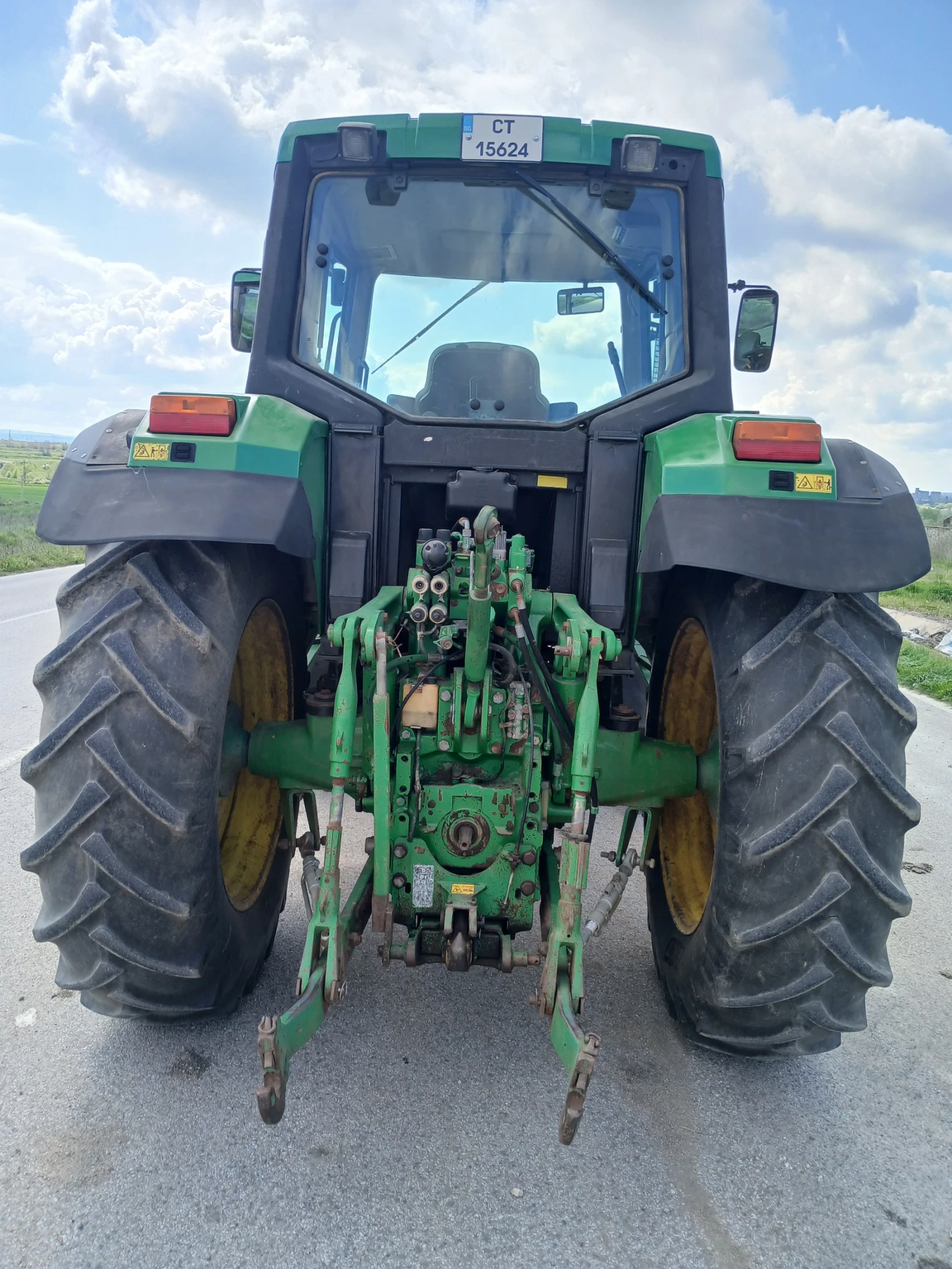 Трактор John Deere 6810, снимка 5 - Селскостопанска техника - 54156016