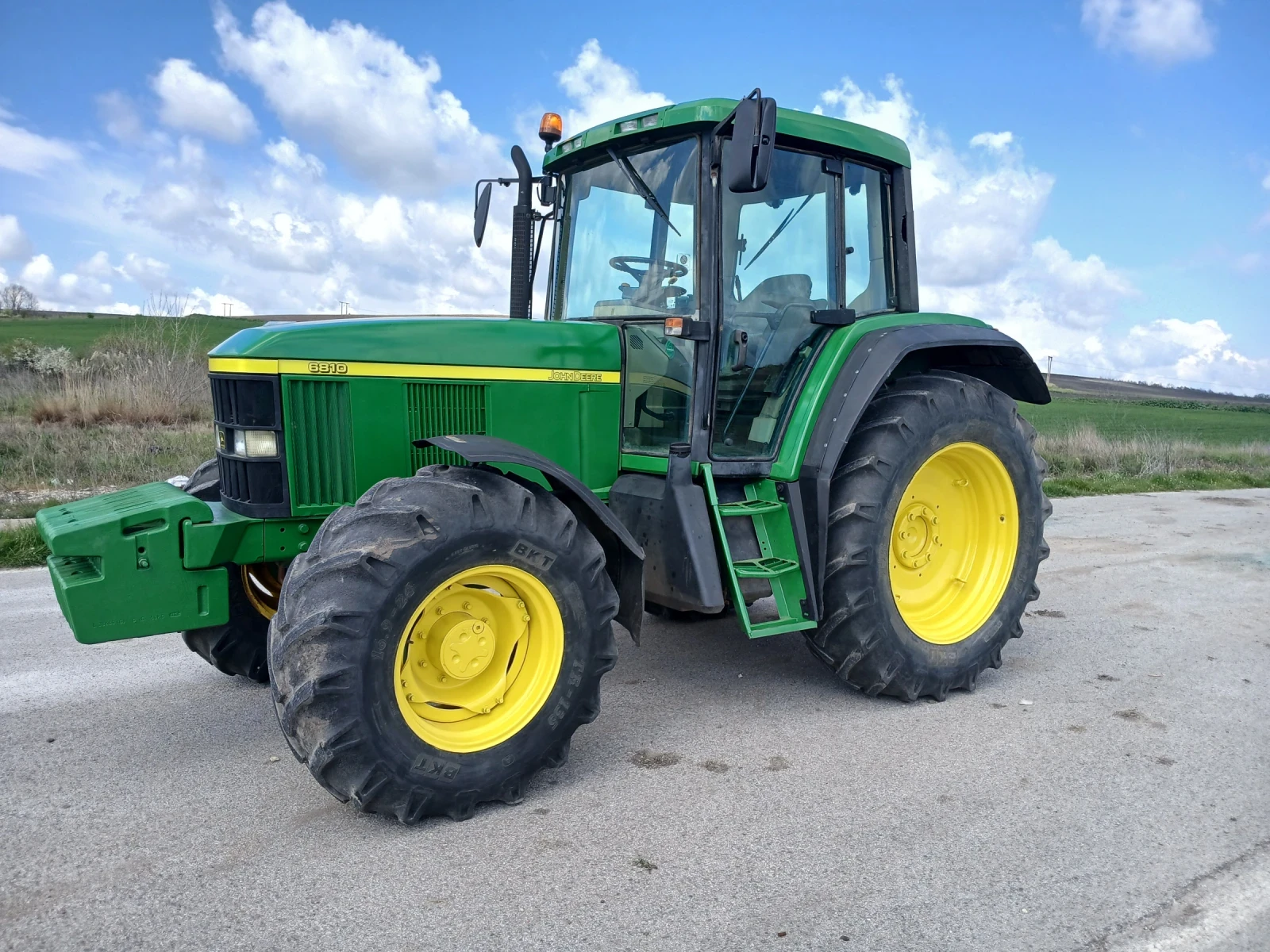 Трактор John Deere 6810, снимка 2 - Селскостопанска техника - 54156016