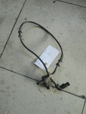 Абс датчик преден десен Мерцедес S320 W220 3.2Б