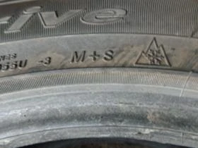 Гуми Зимни 215/55R18, снимка 8