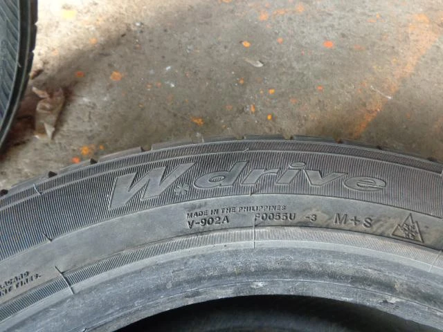 Гуми Зимни 215/55R18, снимка 7 - Гуми и джанти - 20249931