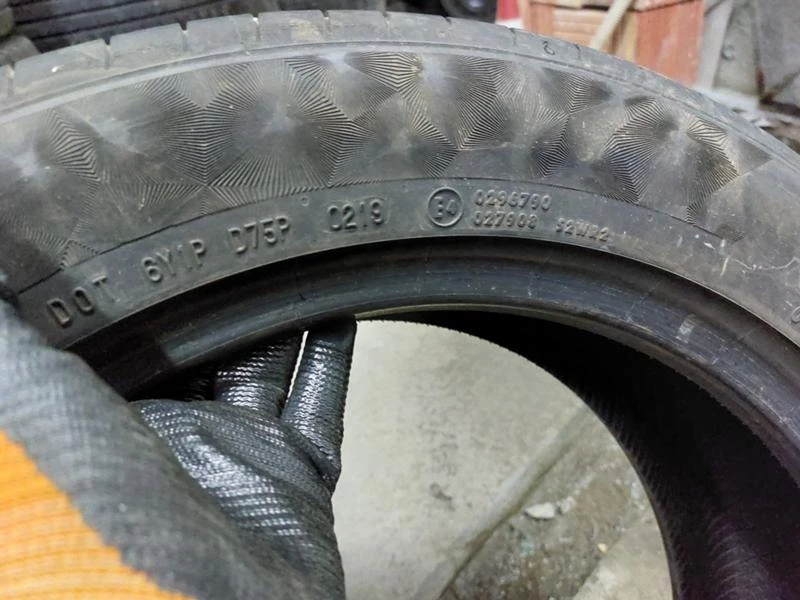 Гуми Летни 235/50R18, снимка 7 - Гуми и джанти - 36261676