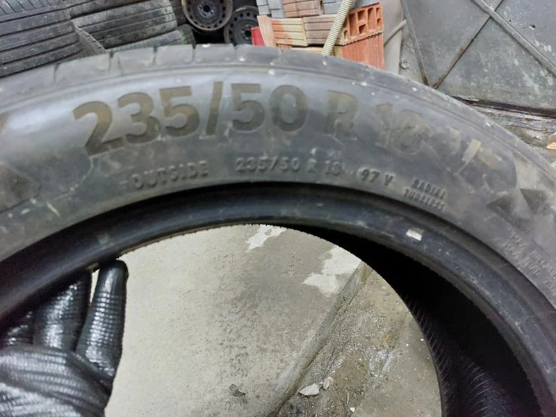 Гуми Летни 235/50R18, снимка 8 - Гуми и джанти - 36261676