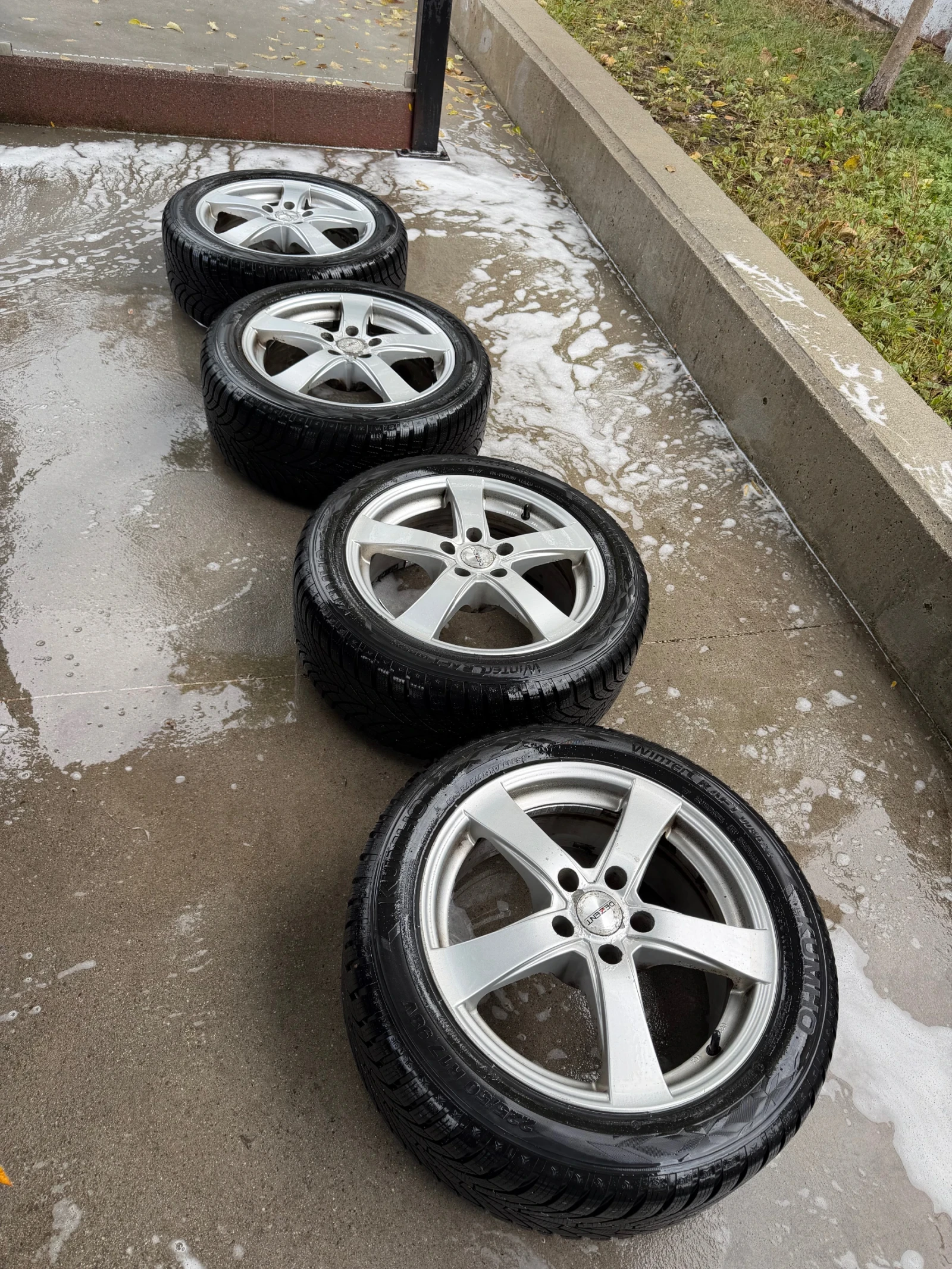 Гуми с джанти Kumho 225/50R17