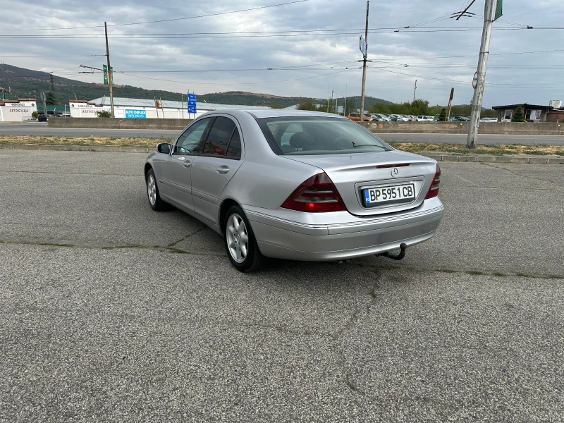 Mercedes-Benz C 270, снимка 4 - Автомобили и джипове - 47834410