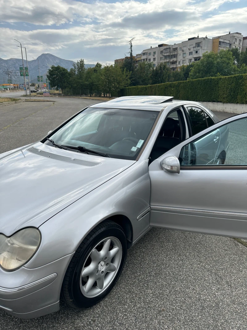 Mercedes-Benz C 270, снимка 17 - Автомобили и джипове - 47834410