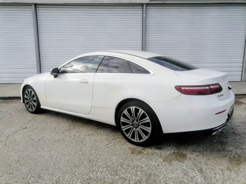 Mercedes-Benz E 200 COUPE, снимка 6 - Автомобили и джипове - 51641589