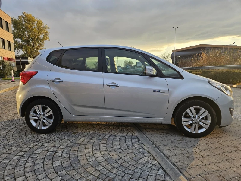 Hyundai Ix20 1.6i SWISS EDITION , снимка 5 - Автомобили и джипове - 52398676