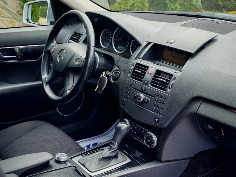 Mercedes-Benz C 220 2.2CDI(136)* АВТОМАТИК* ELEGANCE* НОВ ВНОС* , снимка 13 - Автомобили и джипове - 52678841