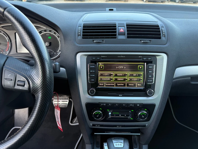 Skoda Octavia 2.0tdi VRS* DSG* NAVI* ПОДГРЕВ* КОЖА* КСЕНОН* SWIS, снимка 13 - Автомобили и джипове - 52811245