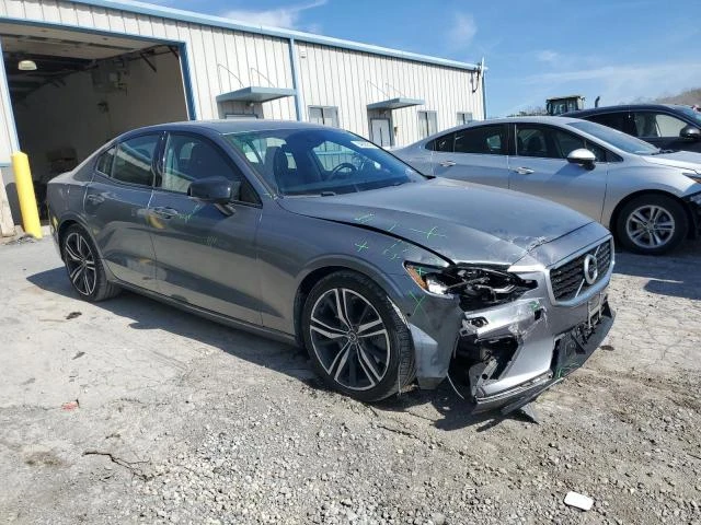 Volvo S60  - изображение 3