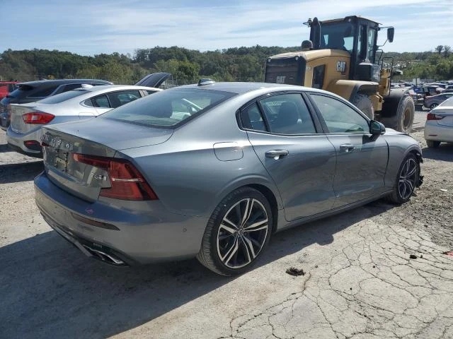 Volvo S60  - изображение 6