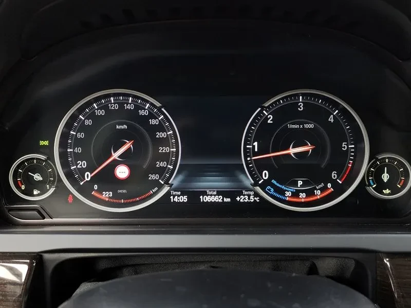BMW 740 D xDrive, снимка 8 - Автомобили и джипове - 55141804