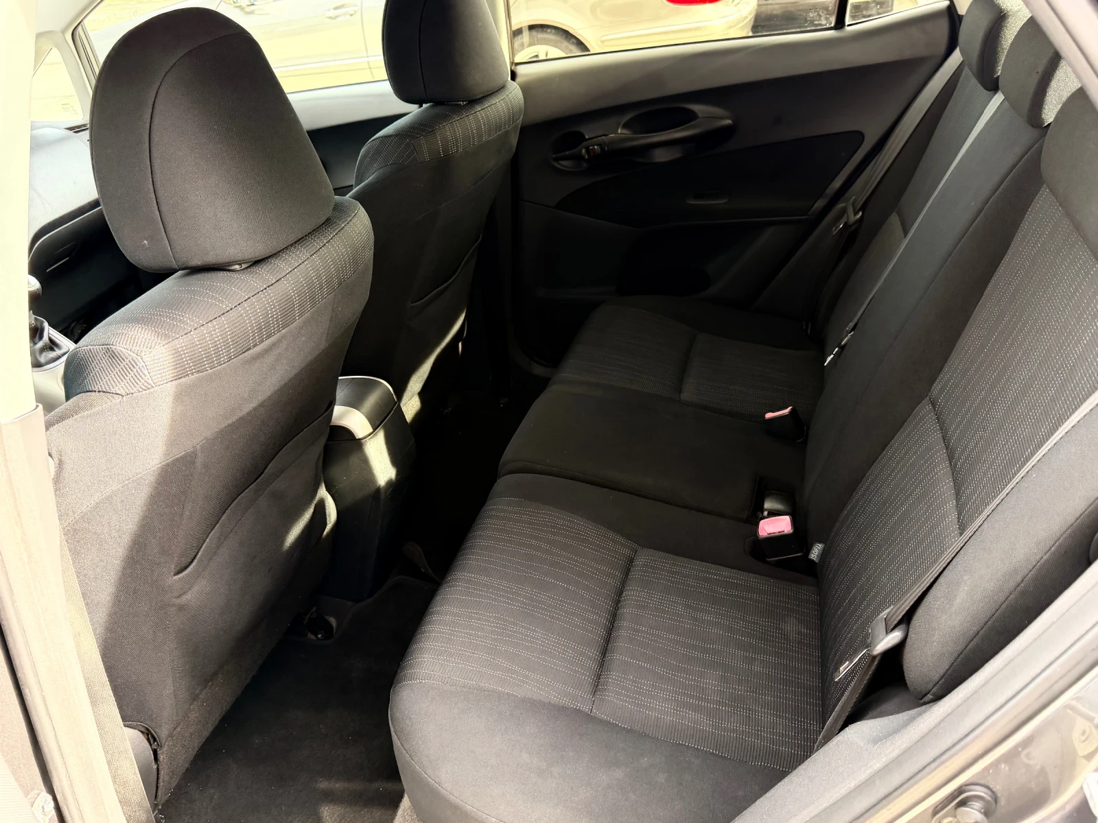 Toyota Auris 1.4d4d 90k* * * UNIKAT* * *  - изображение 8