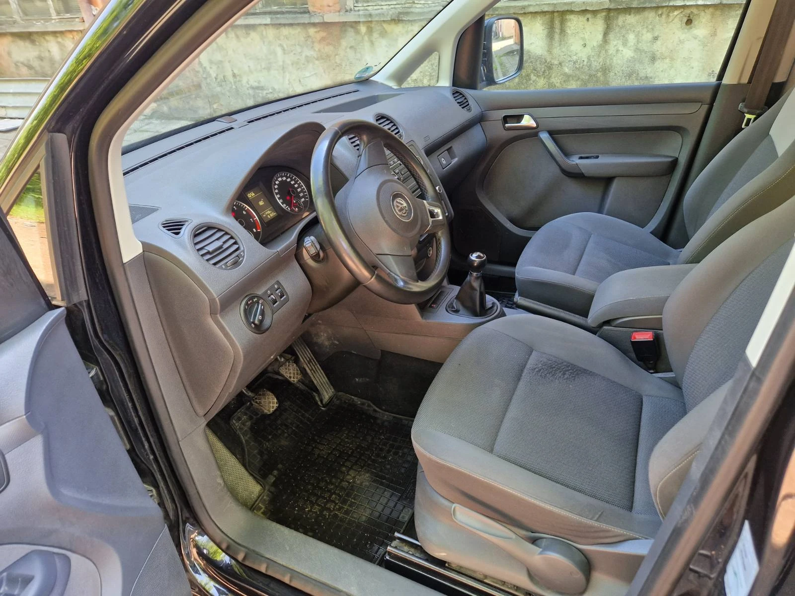 VW Caddy TSI - изображение 9