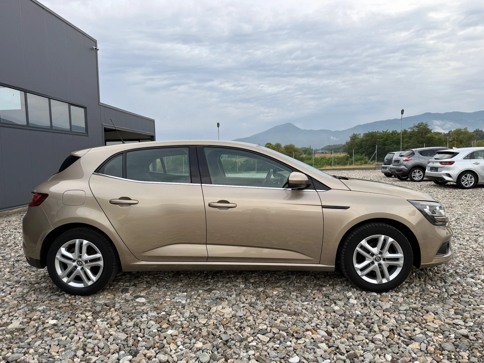 Renault Megane 1.5DCI NAVI EURO 6 - изображение 7