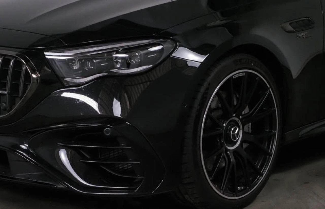 Mercedes-Benz E 53 AMG 4-MATIC HYBRID SUPERSCREEN BURMESTER NIGHT 360  - изображение 3