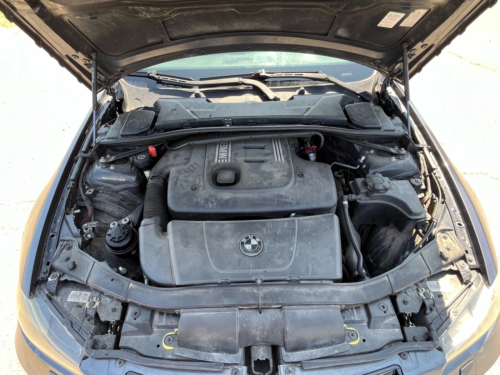 BMW 320 E91 320D AUTO - изображение 10