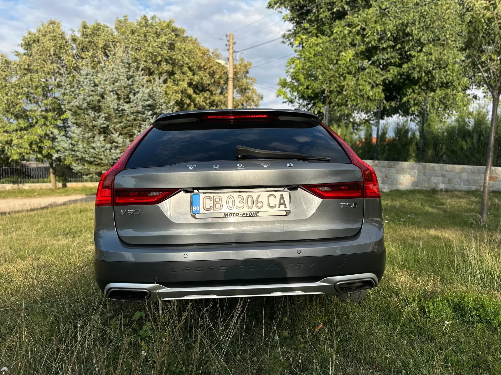 Volvo V90 Cross Country T5 - изображение 6