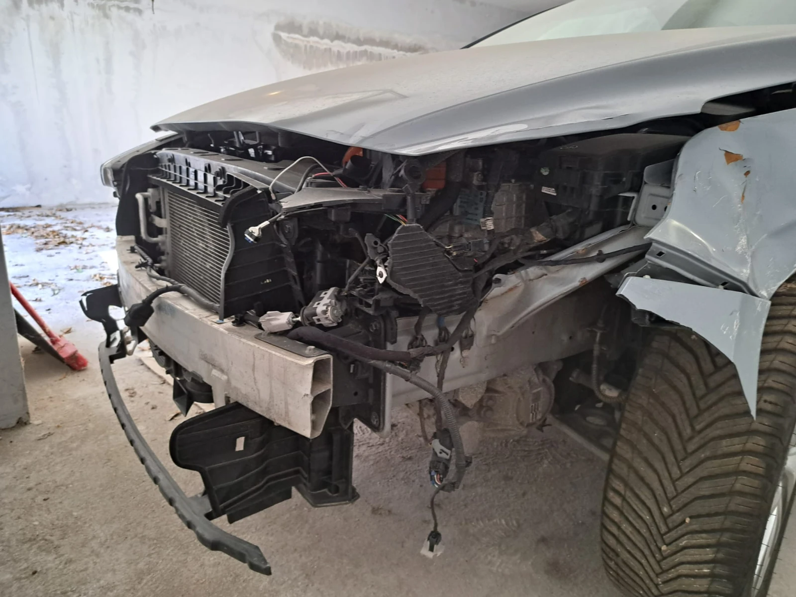Hyundai Ioniq 1.6 - изображение 5