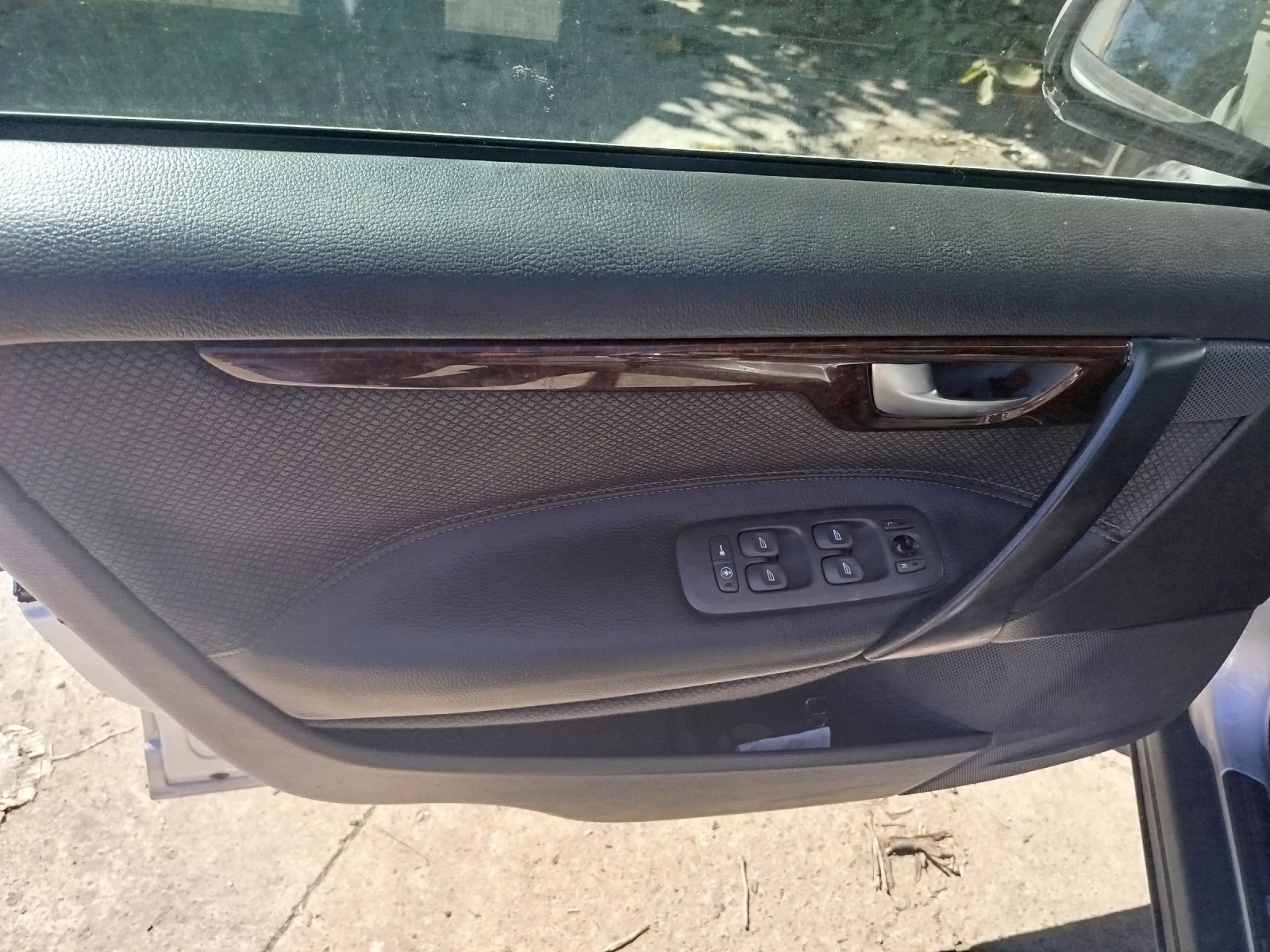 Volvo S60 2.4t - изображение 9