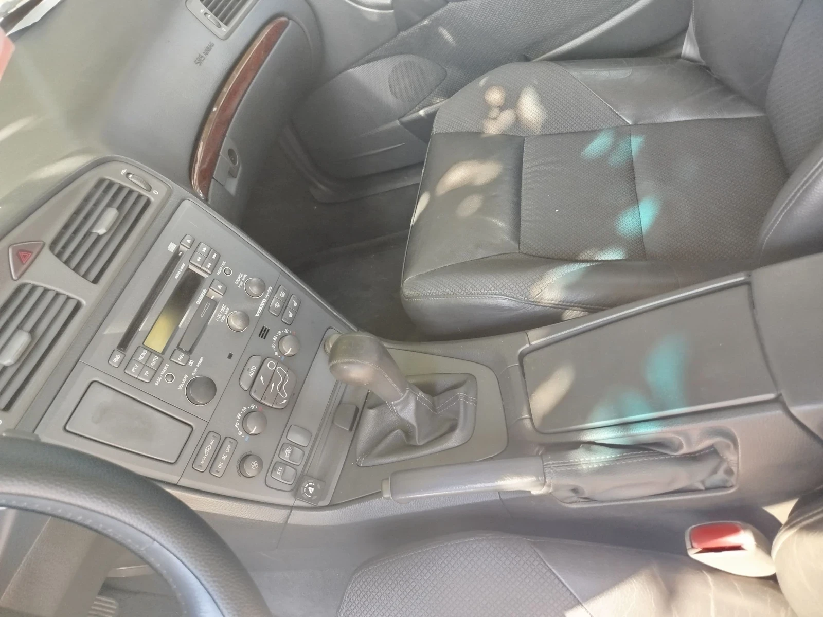 Volvo S60 2.4t - изображение 6