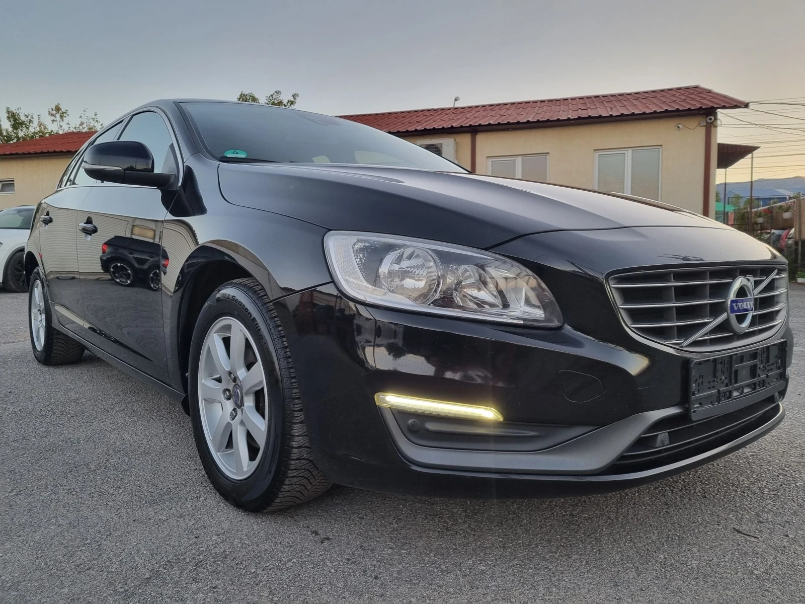 Volvo V60 2.0D3/136к.с/Евро5b/Автомат/Нави/Facelift/ - изображение 6