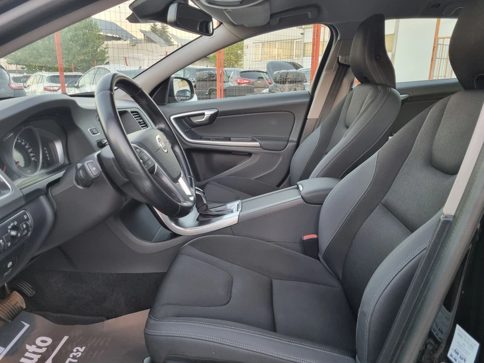 Volvo V60 2.0D3/136к.с/Евро5b/Автомат/Нави/Facelift/ | Mobile.bg — изображение 16