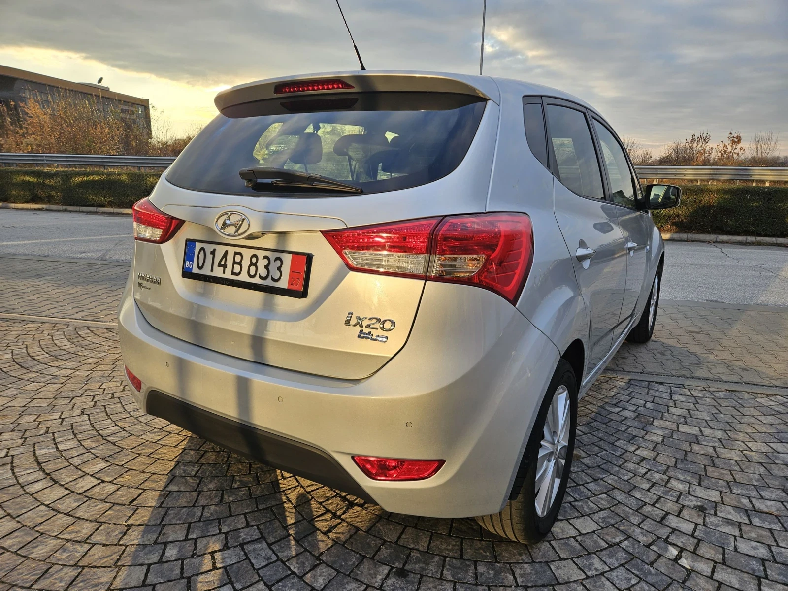 Hyundai Ix20 1.6i SWISS EDITION  | Mobile.bg   4