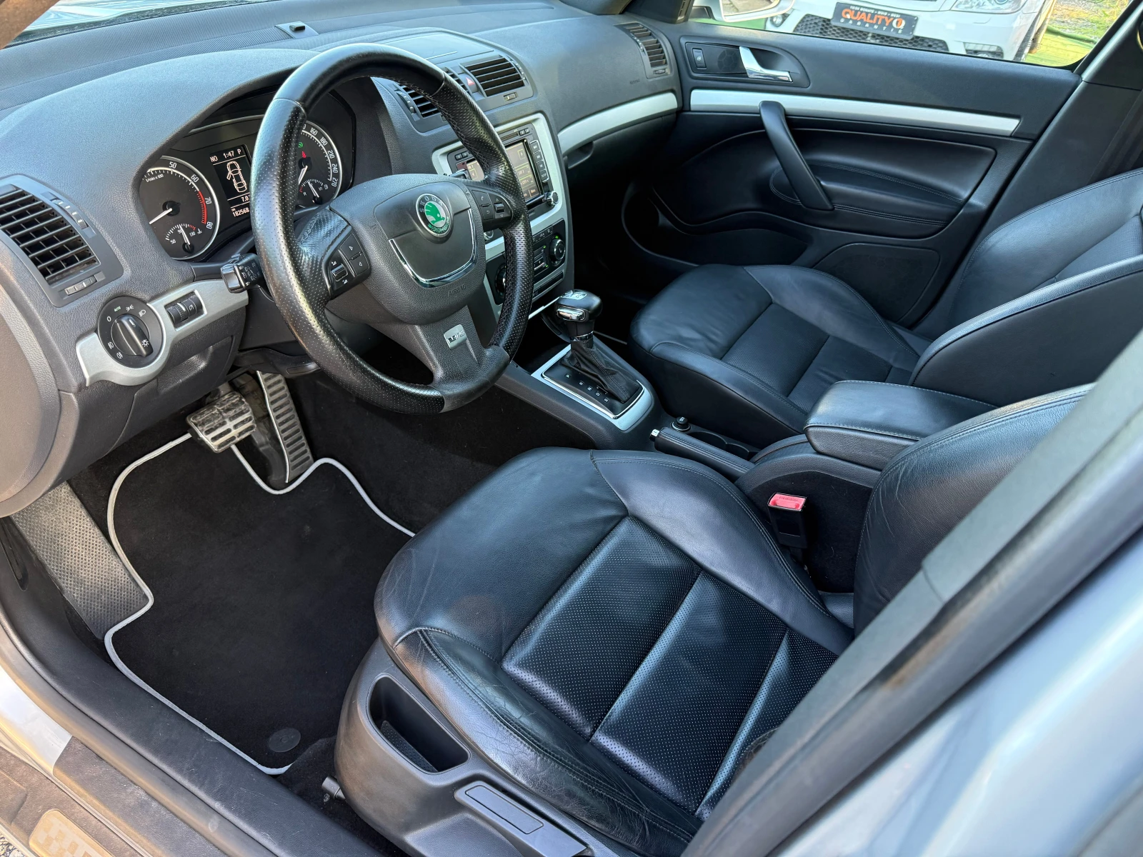 Skoda Octavia 2.0tdi VRS* DSG* NAVI* ПОДГРЕВ* КОЖА* КСЕНОН* SWIS - изображение 9