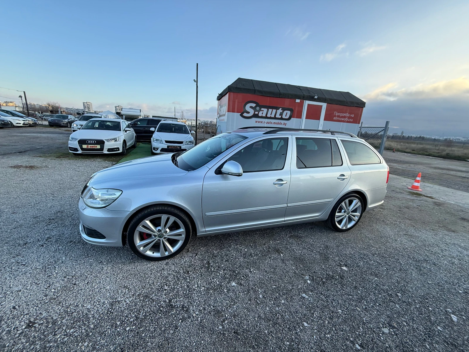 Skoda Octavia 2.0tdi VRS* DSG* NAVI* ПОДГРЕВ* КОЖА* КСЕНОН* SWIS - изображение 8