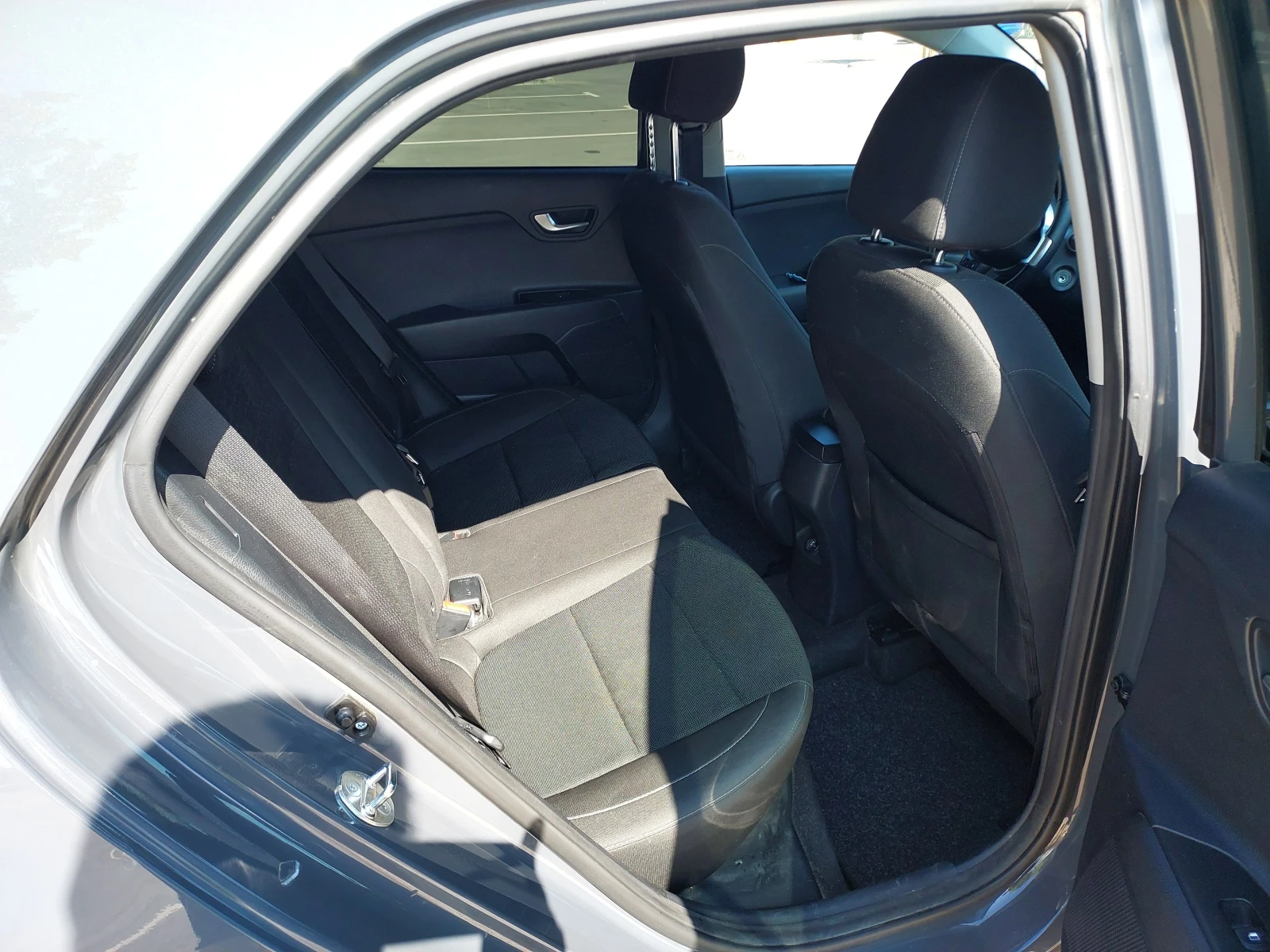 Kia Rio FL 1.0 LX 7AT 5D. Гаранция. Автоматик.  - изображение 5