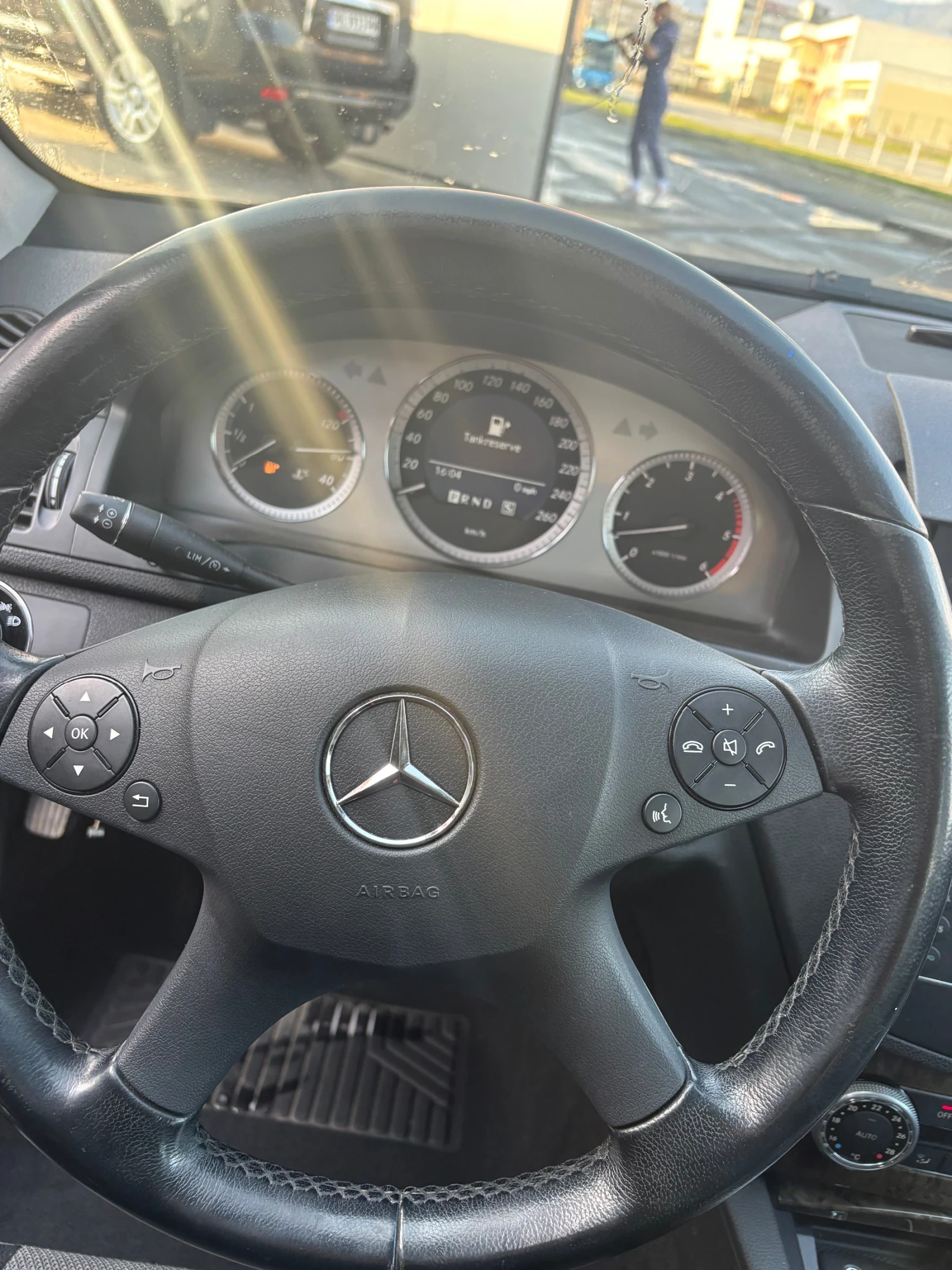 Mercedes-Benz C 320 Eh, снимка 9 - Автомобили и джипове - 53713333