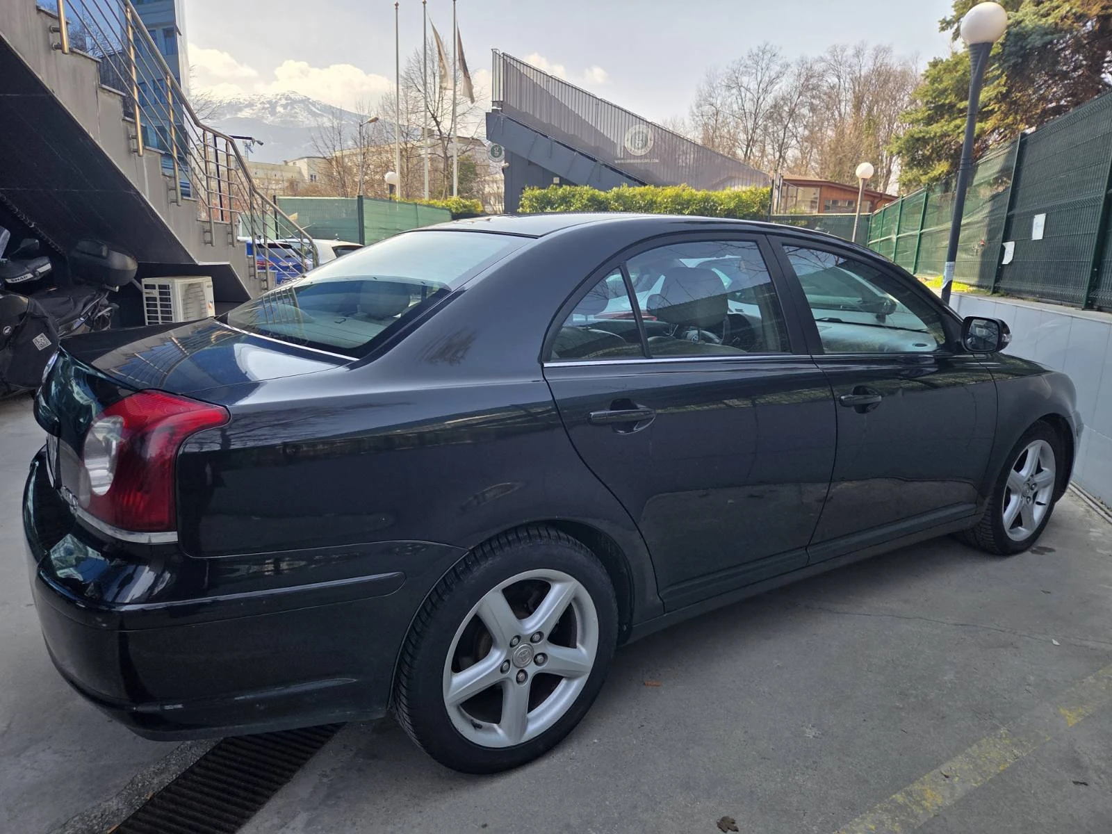 Toyota Avensis T25ADT251, снимка 4 - Автомобили и джипове - 53885388