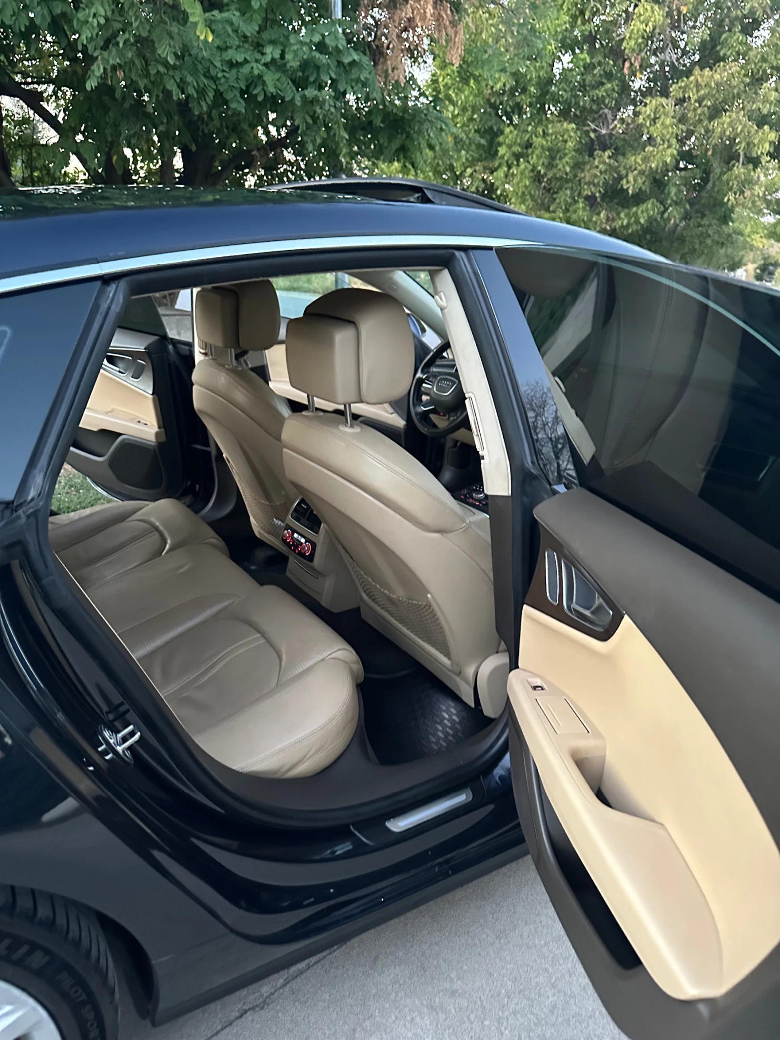 Audi A7 3.0 TDI QUATRRO FULL, снимка 12 - Автомобили и джипове - 54045532