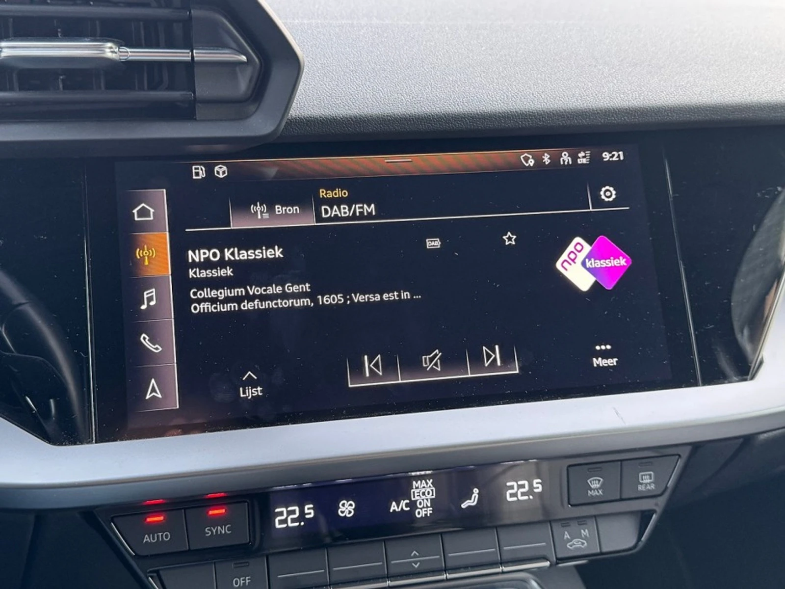 Audi A3 Sportback 35 TFSI , снимка 10 - Автомобили и джипове - 54056675