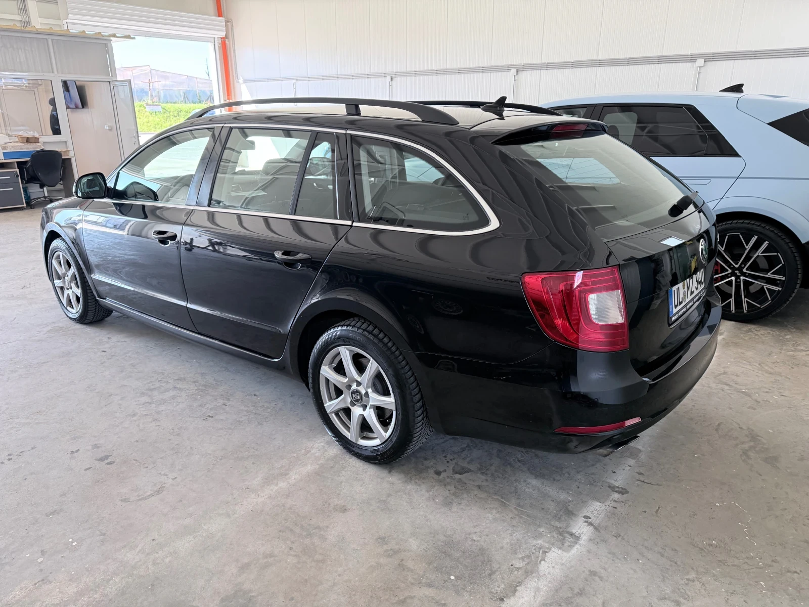 Skoda Superb, снимка 4 - Автомобили и джипове - 54570992