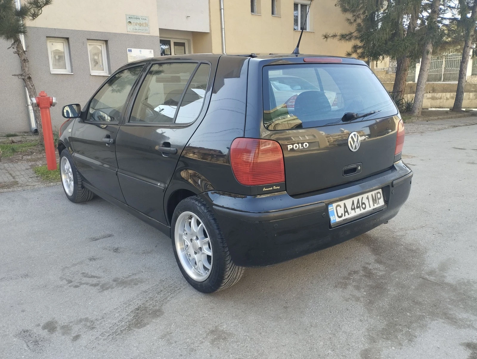 VW Polo 1.4 бензин , снимка 2 - Автомобили и джипове - 55383894