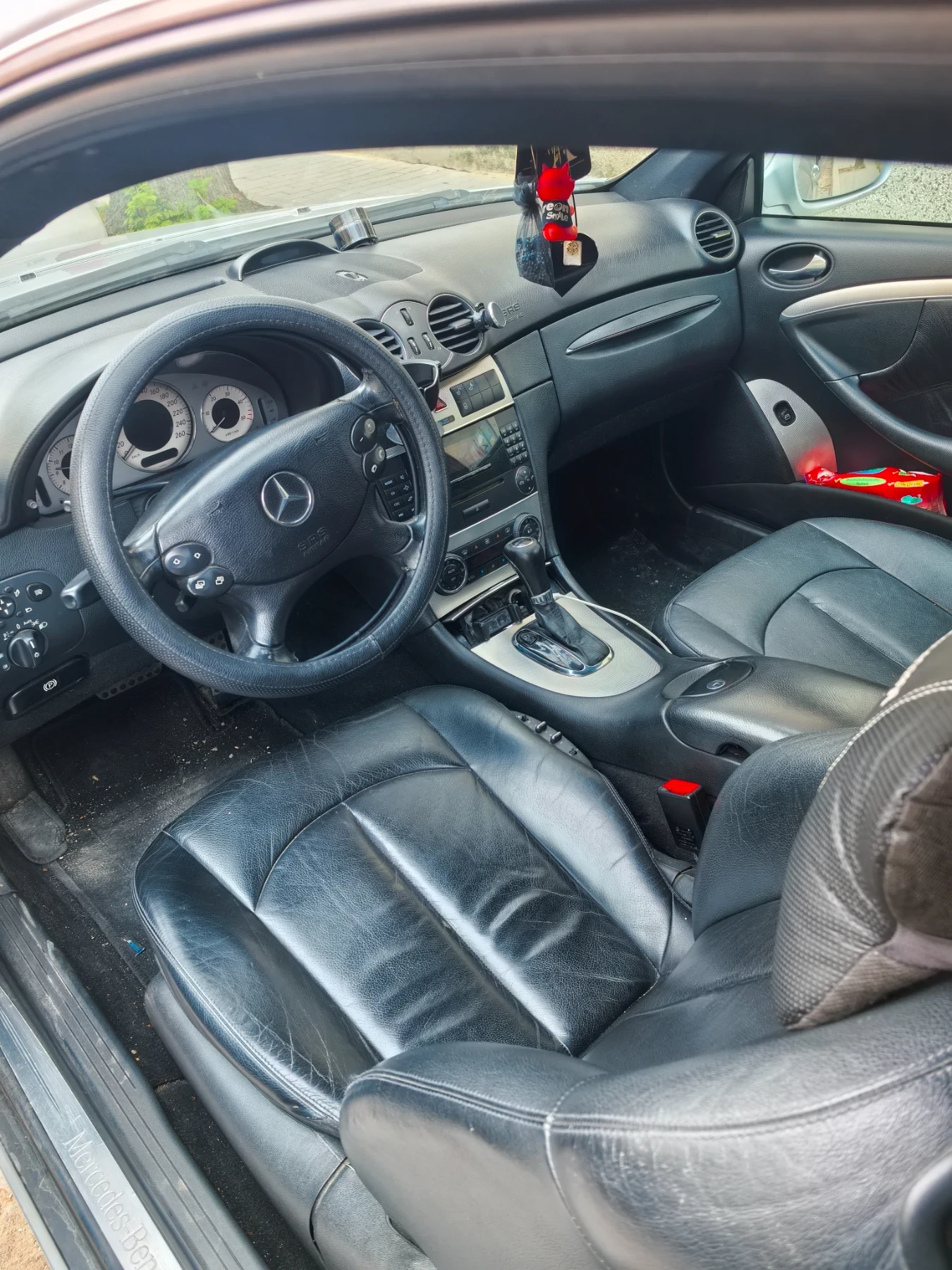 Mercedes-Benz CLK 320, снимка 6 - Автомобили и джипове - 55685383