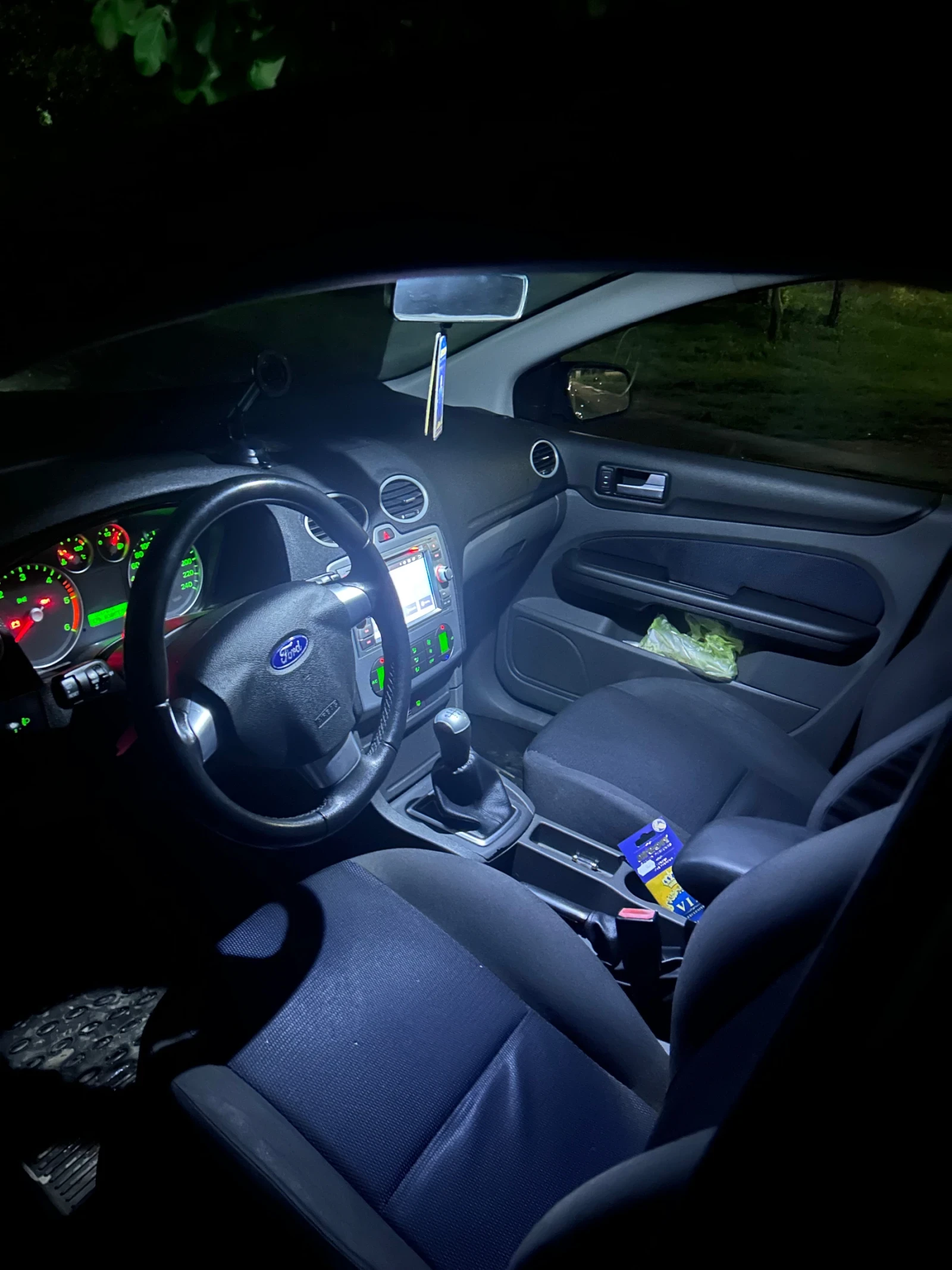 Ford Focus 2.0, снимка 15 - Автомобили и джипове - 56109550