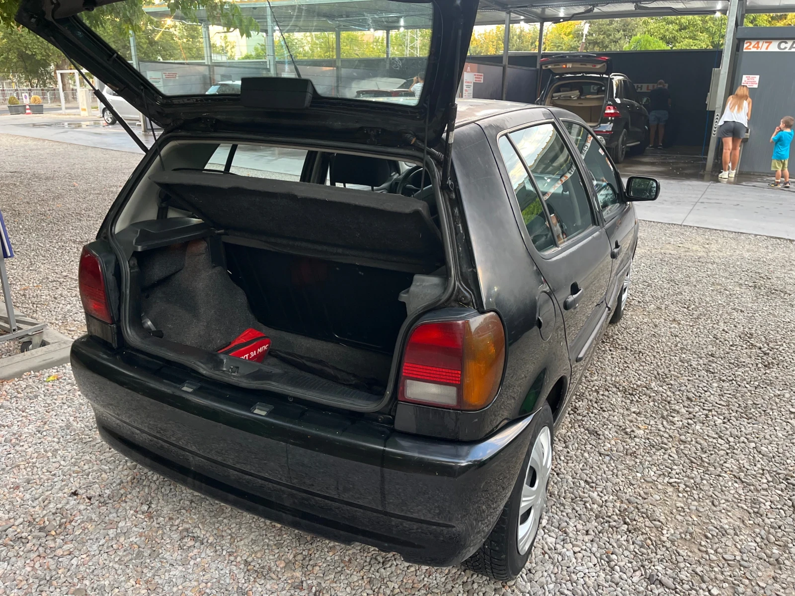 VW Polo 1.4 60кс климатик, снимка 5 - Автомобили и джипове - 56224360