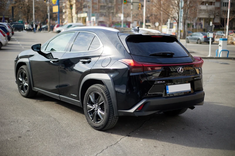 Lexus UX 250h, снимка 5 - Автомобили и джипове - 49271073