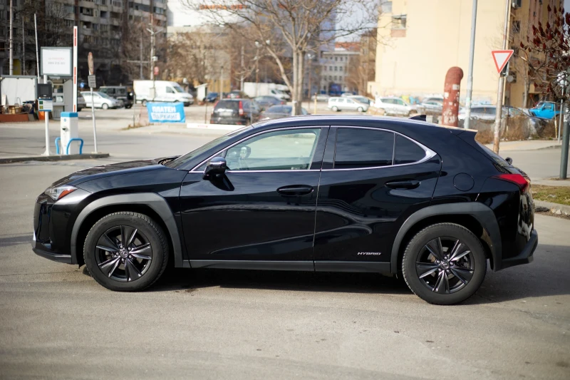 Lexus UX 250h, снимка 4 - Автомобили и джипове - 49271073