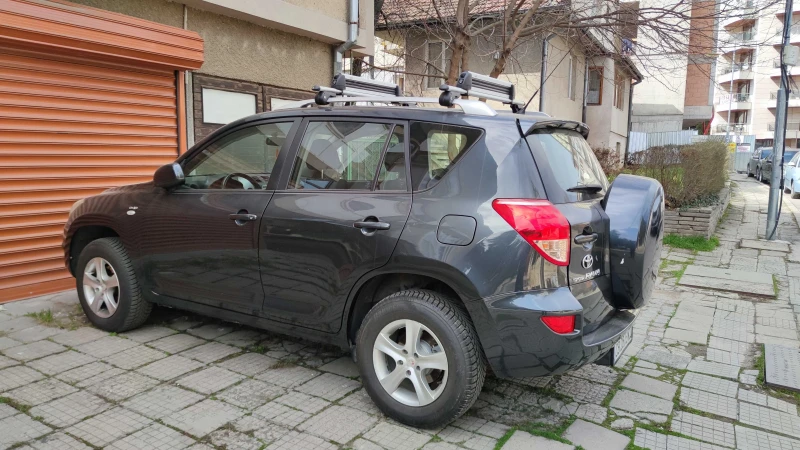 Toyota Rav4, снимка 1 - Автомобили и джипове - 49493566