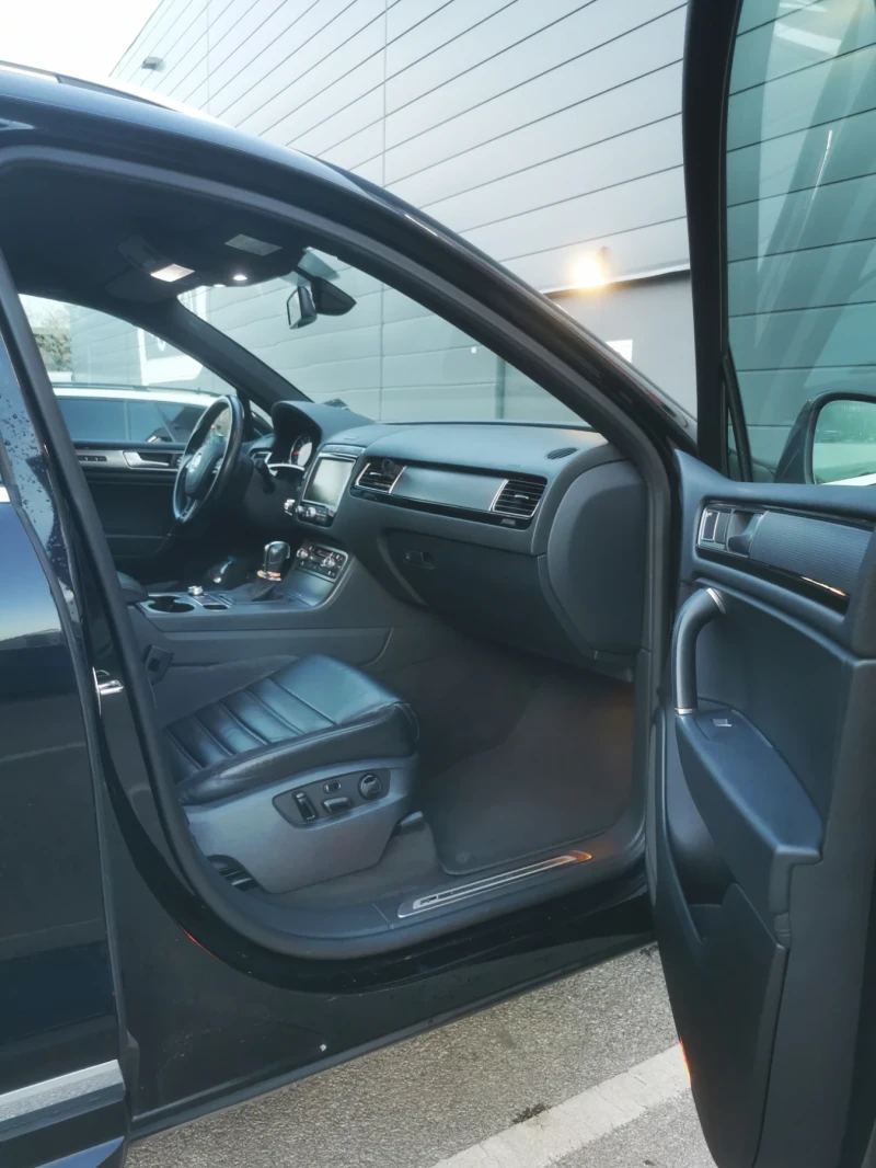 VW Touareg 2xR-line Facelift V6 3.0 TDI ПРУЖИНИ, снимка 10 - Автомобили и джипове - 51665101
